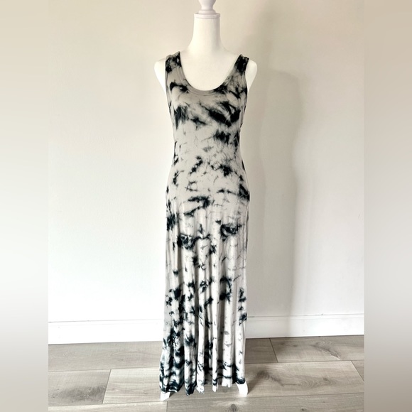 Bardot Dresses & Skirts - Bardot Tie Dye Black and Gray Sleeveless Racer Back Maxi Dress Size 10